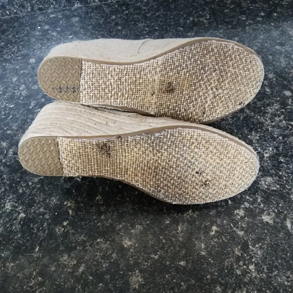 TOMS Desert Wedge  Natural Canvas Burlap Woven Light Tan Size 7